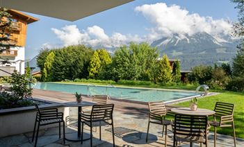 web-der-baer-0822-4332-4